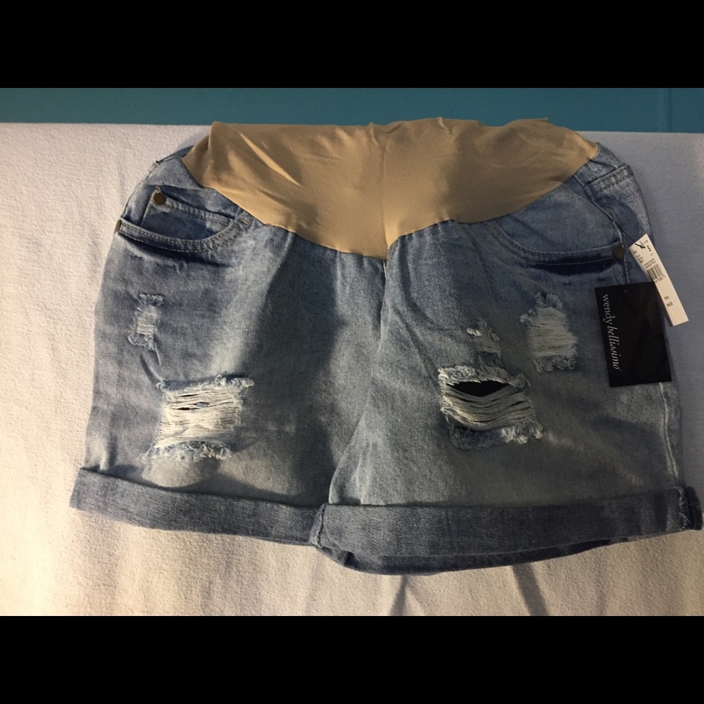 New with tag Small maternity shorts